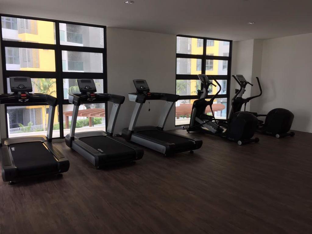 Silk Sky Residence Seri Kembangan Eksteriør billede