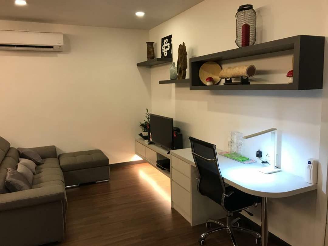 Silk Sky Residence Seri Kembangan Eksteriør billede