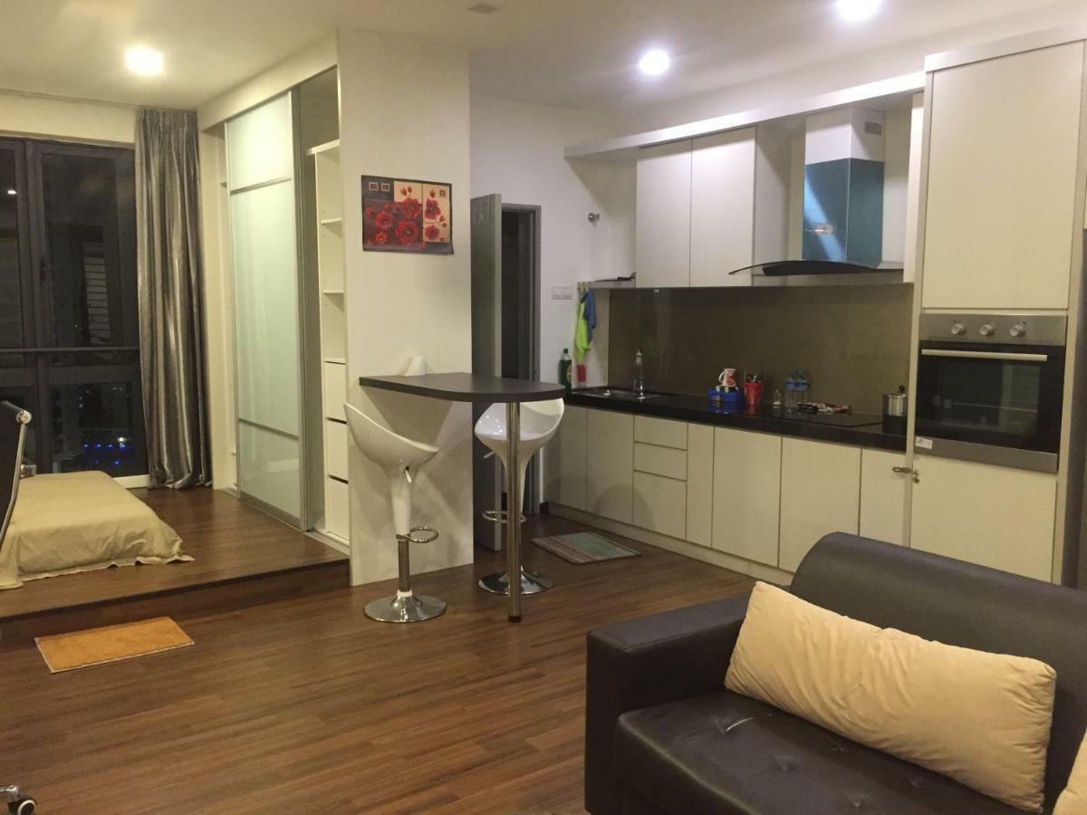 Silk Sky Residence Seri Kembangan Eksteriør billede