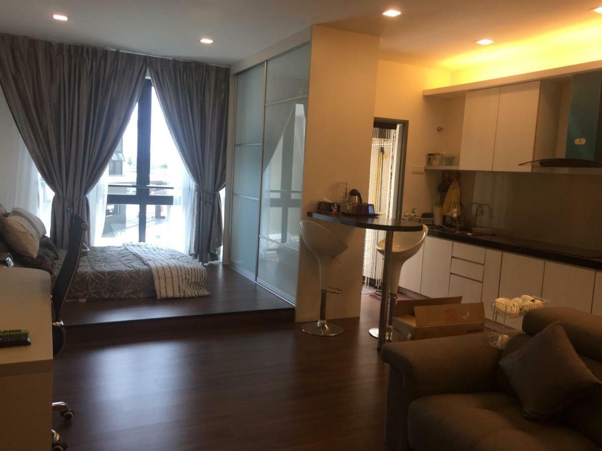 Silk Sky Residence Seri Kembangan Eksteriør billede