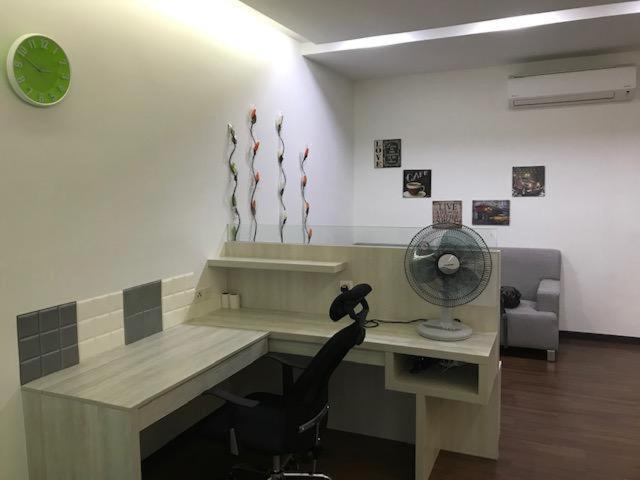 Silk Sky Residence Seri Kembangan Eksteriør billede