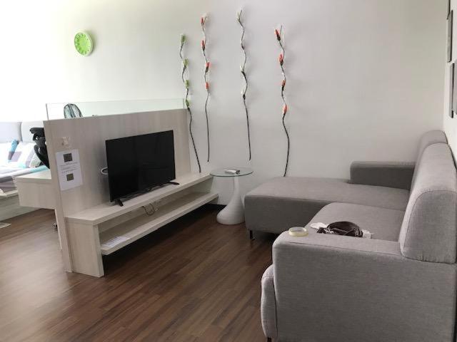 Silk Sky Residence Seri Kembangan Eksteriør billede